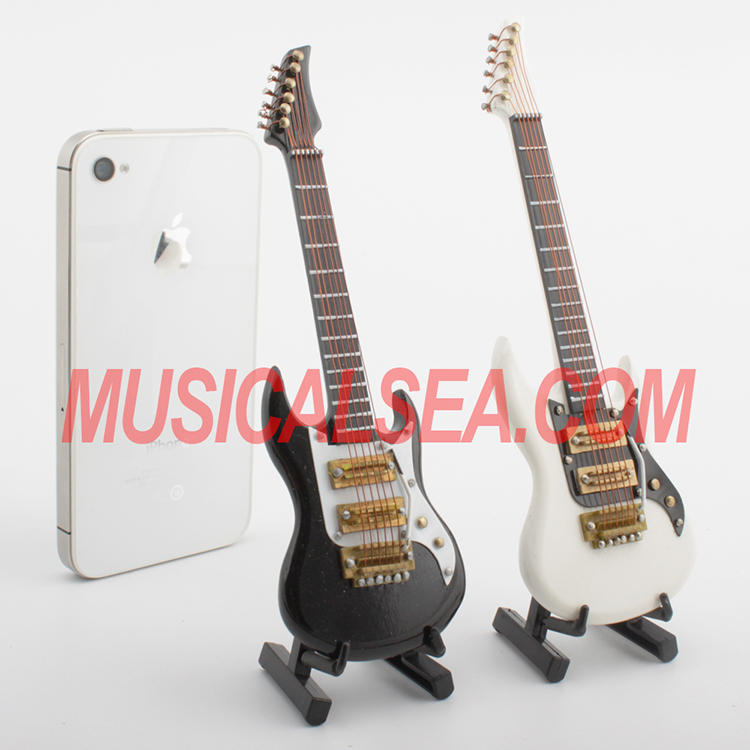 mini guitar